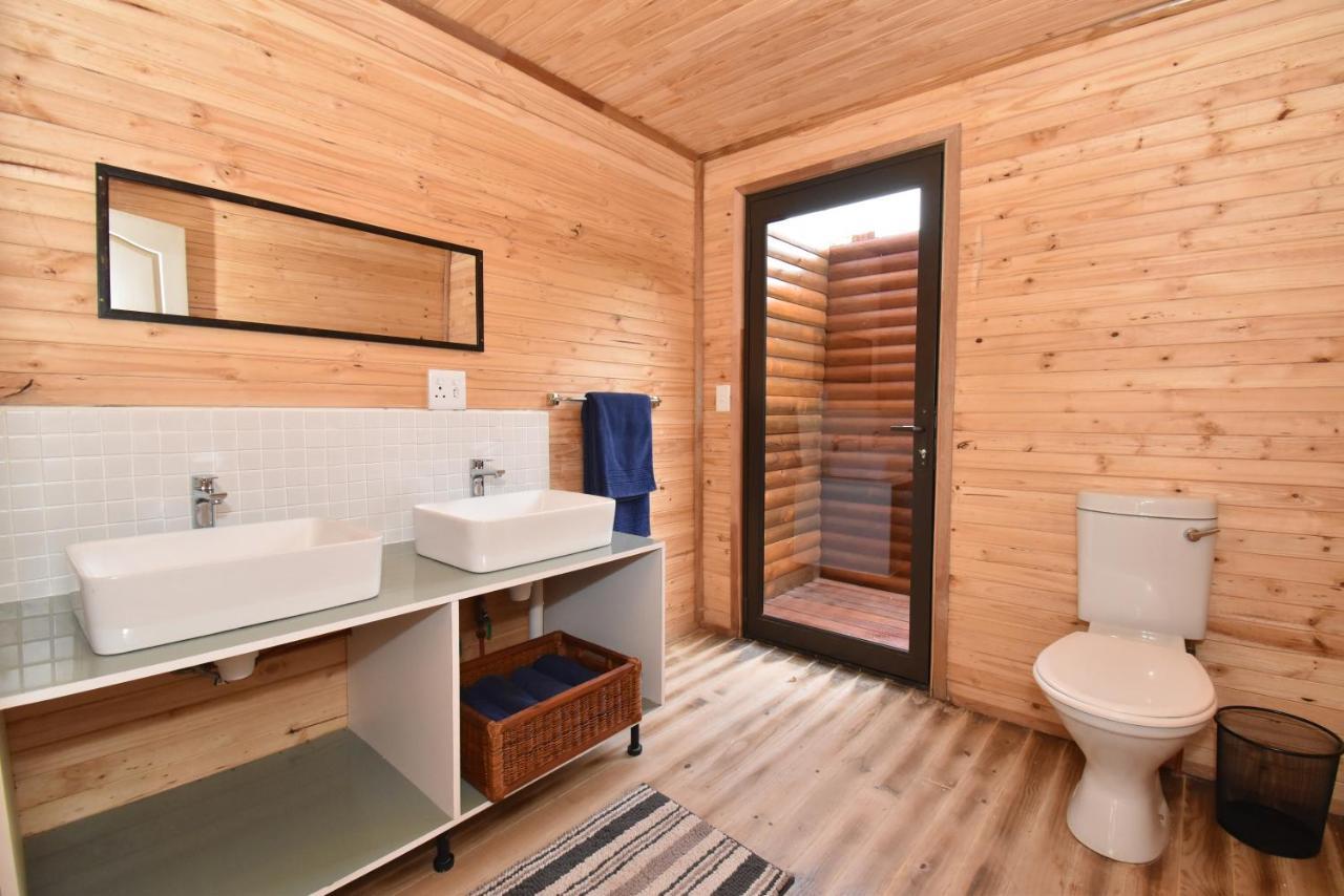 Pezulu Tree House Lodge Ходспруит Екстериор снимка