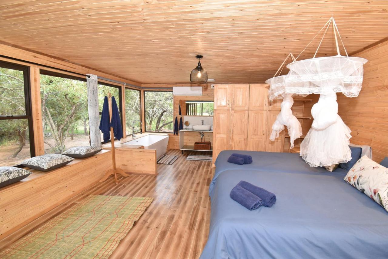 Pezulu Tree House Lodge Ходспруит Екстериор снимка