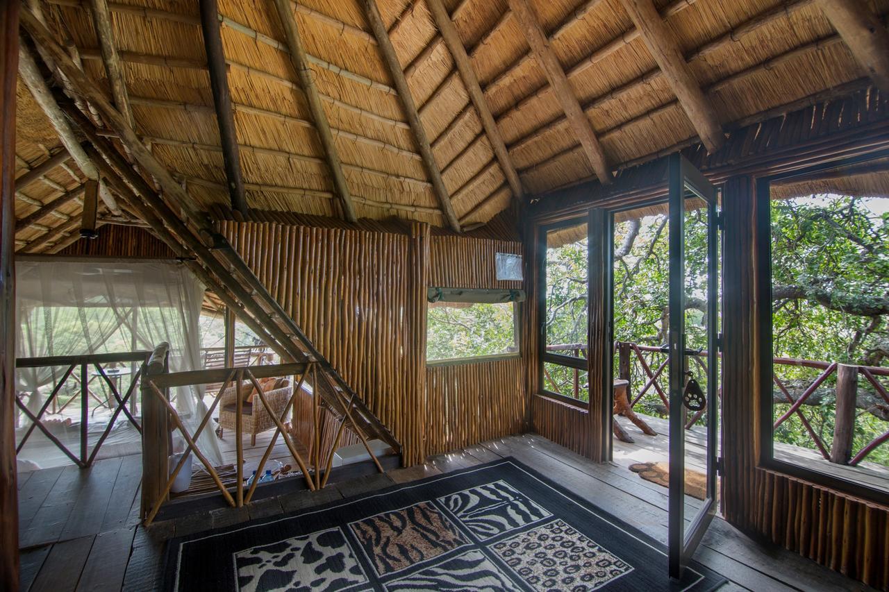 Pezulu Tree House Lodge Ходспруит Екстериор снимка