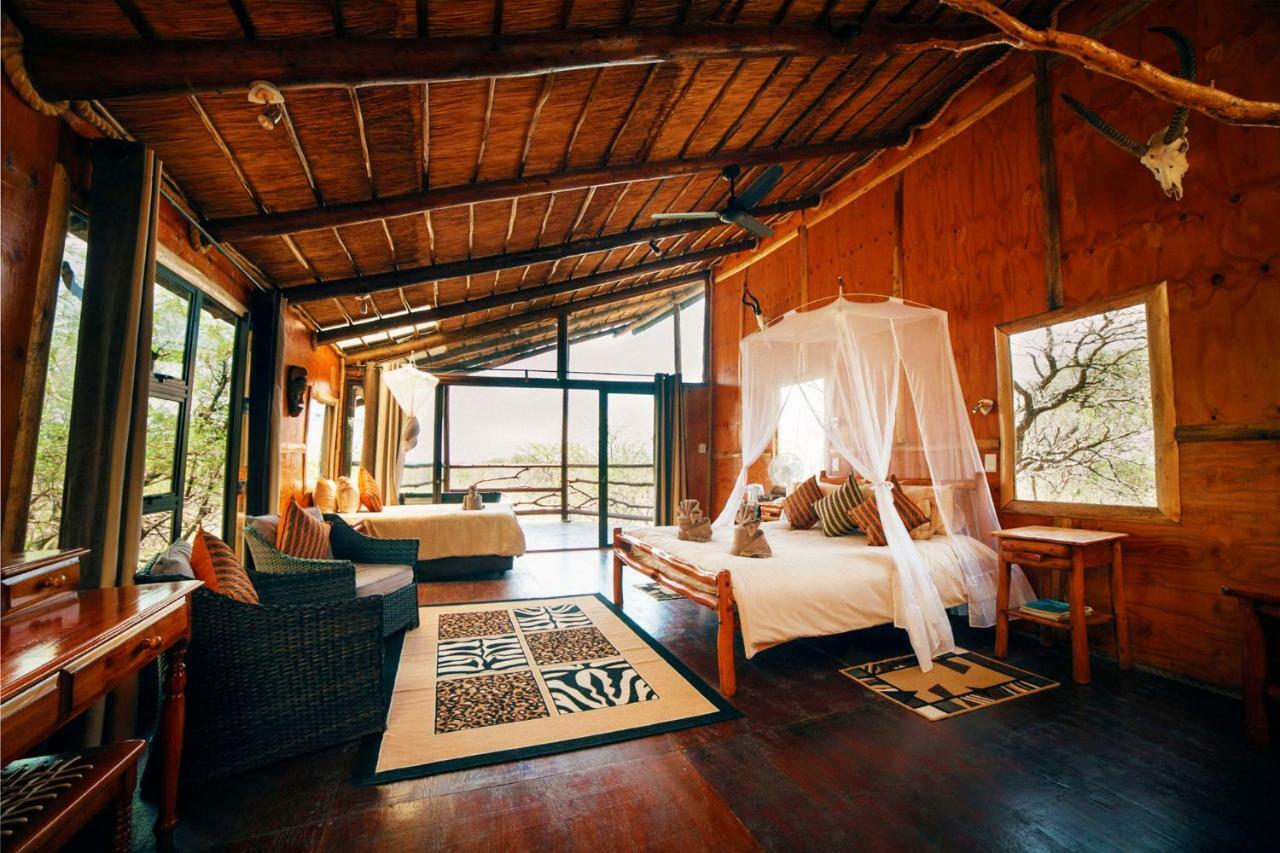 Pezulu Tree House Lodge Ходспруит Екстериор снимка