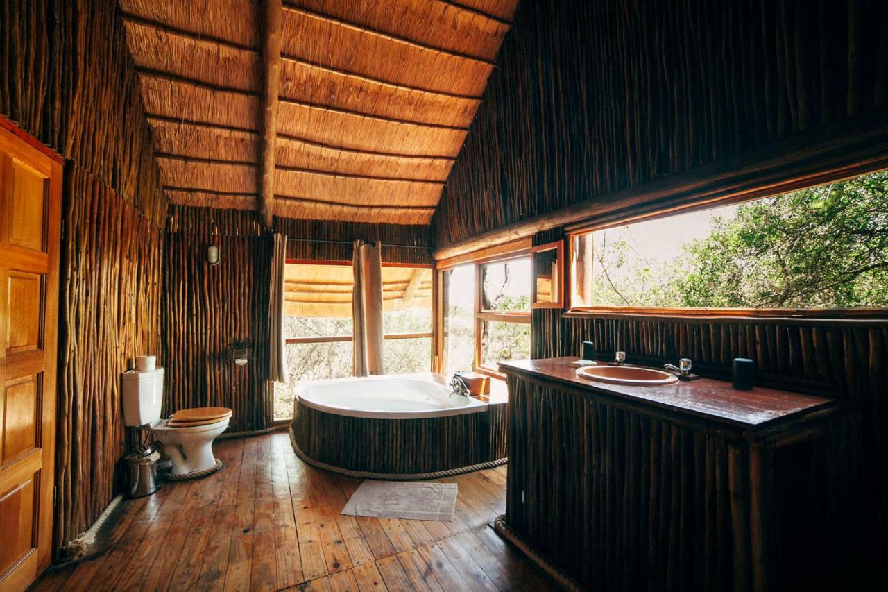 Pezulu Tree House Lodge Ходспруит Екстериор снимка