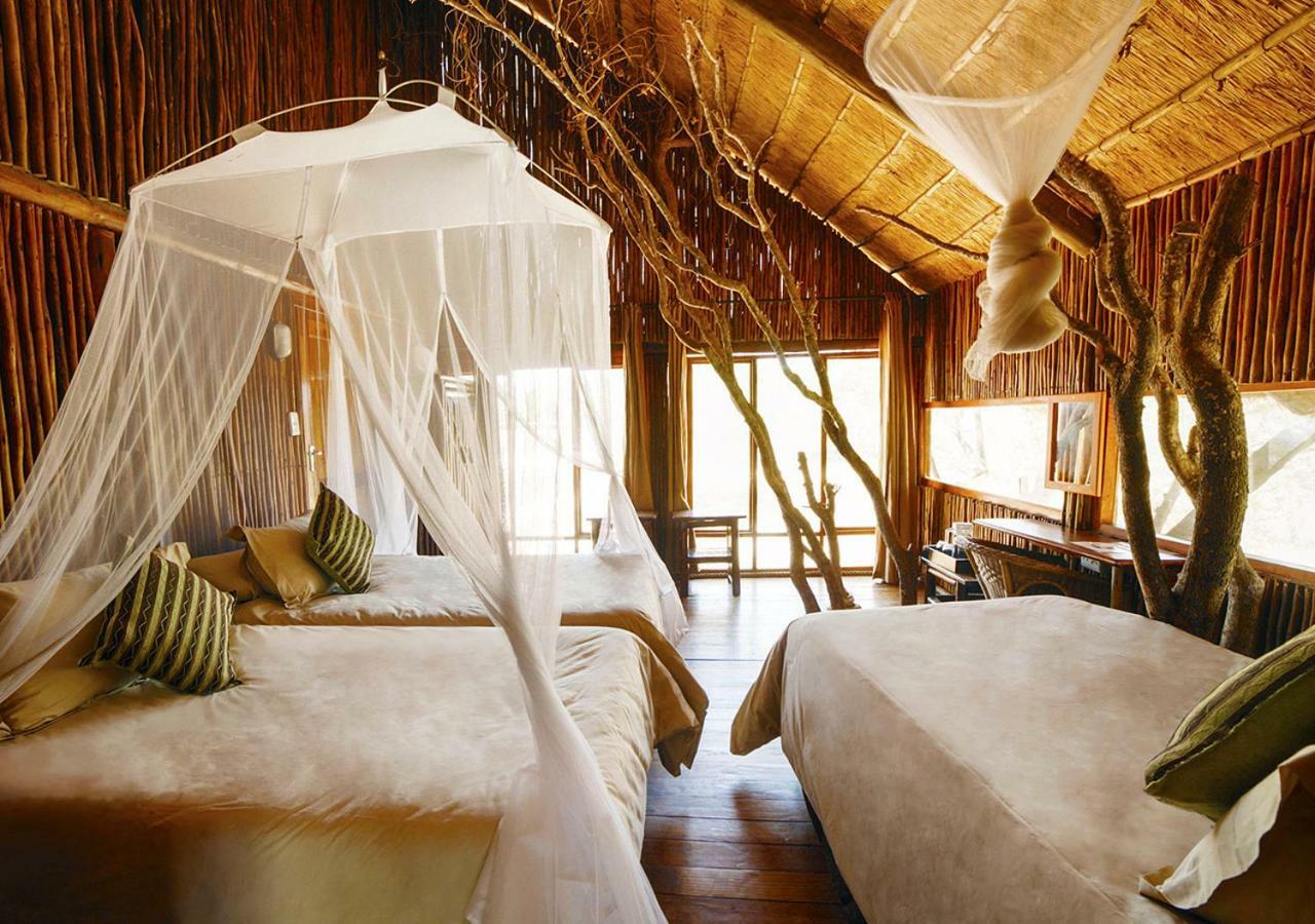 Pezulu Tree House Lodge Ходспруит Екстериор снимка
